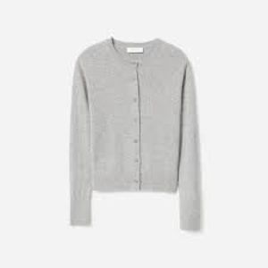 Everlane 100% cashmere crew cardigan sz M